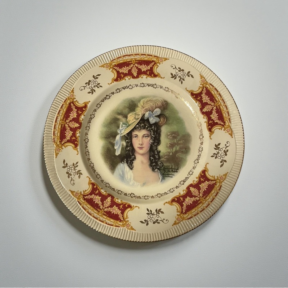 🎨 Newport Pottery Decorative Plate - “Gainsborough” by Jon Peters | 10.5”